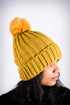 Winter Baby pom-pom beanie, gold