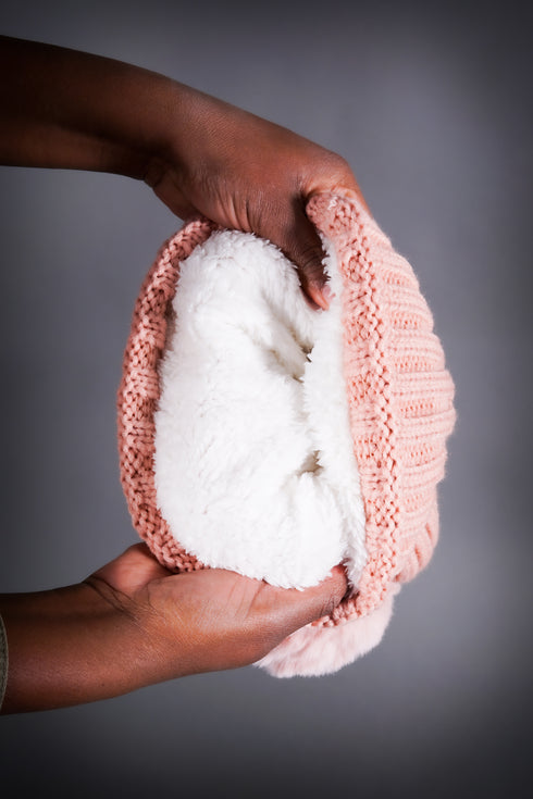Winter Baby pom-pom beanie, pink