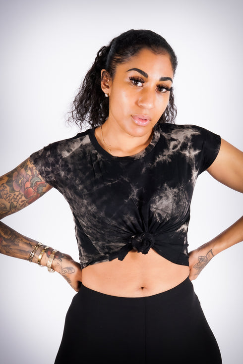 Tied Up tee, black/charcoal