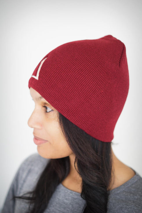 ∆ skullie beanie, crimson