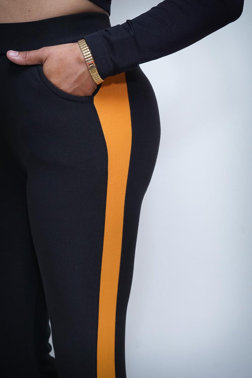 Lady Assassin skinnies, gold