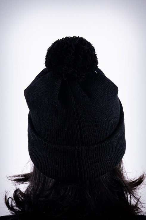 Z for Zeta pom-pom beanie, black