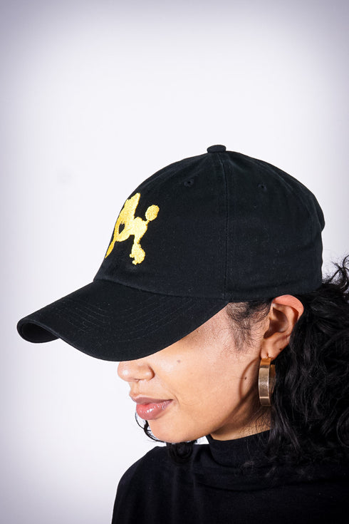 Poodles got Heart polo dad cap, black/gold