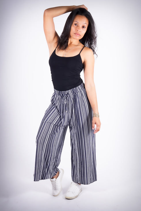 Go With The Flow pants, white/blue