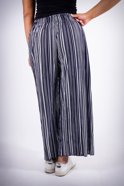 Go With The Flow pants, white/blue