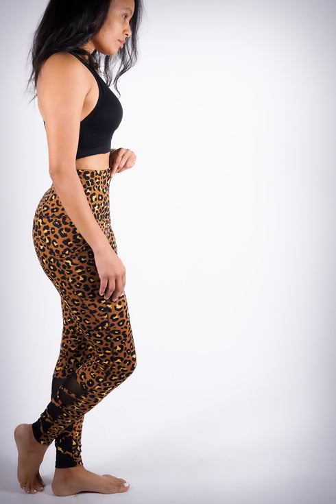 Runs With Cheetah leggings