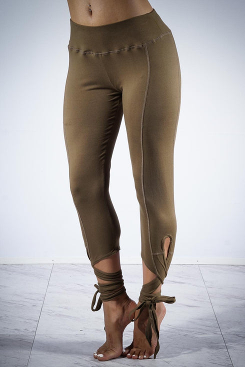 Total Eclipse dance capris, military green